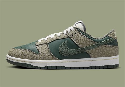 nike dunks low dark stucco